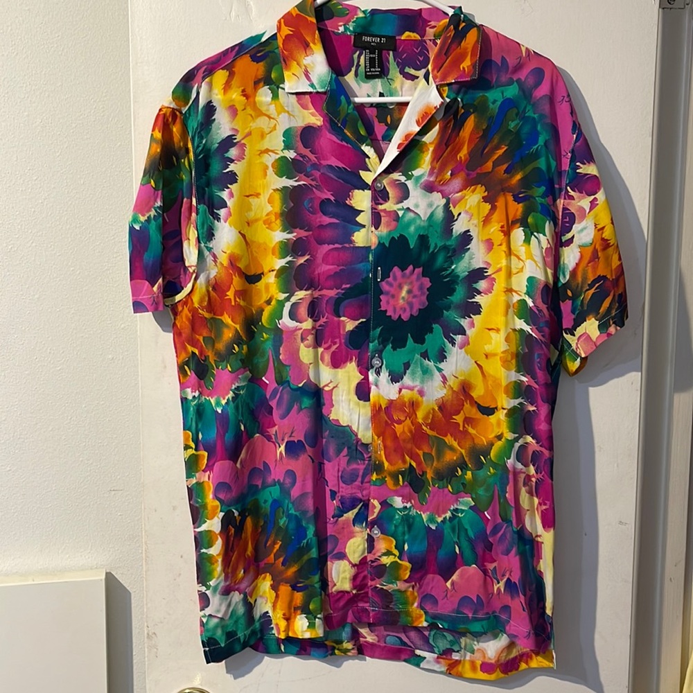 Forever 21 shirt size small men
